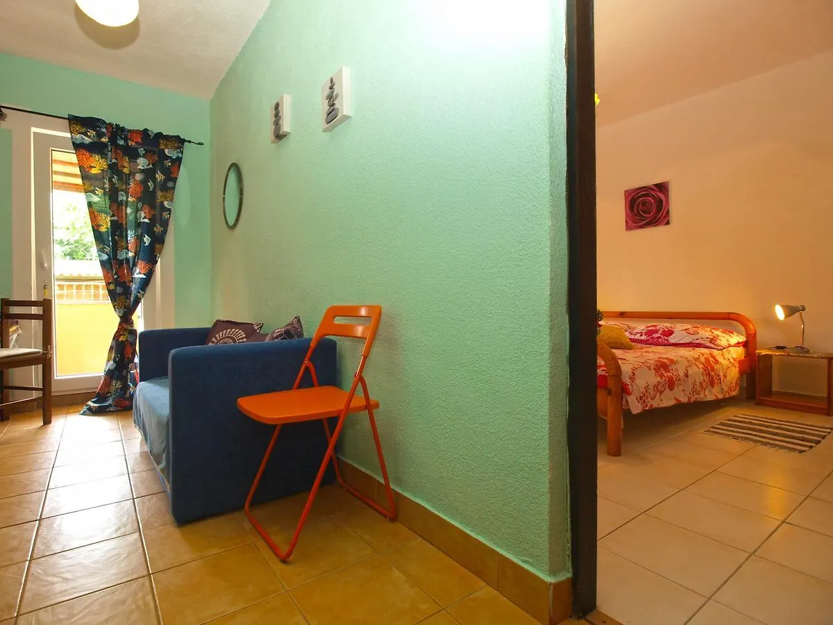 Apartments Davor 1676 Banjole